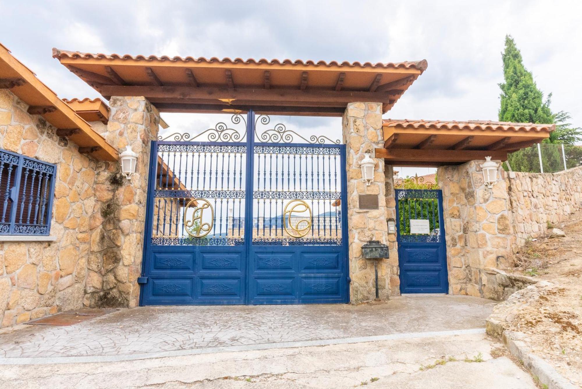 Villa Mansion Con Jacuzzi A 40 Grados, Gran Piscina Y Padel El Tiemblo Exterior foto