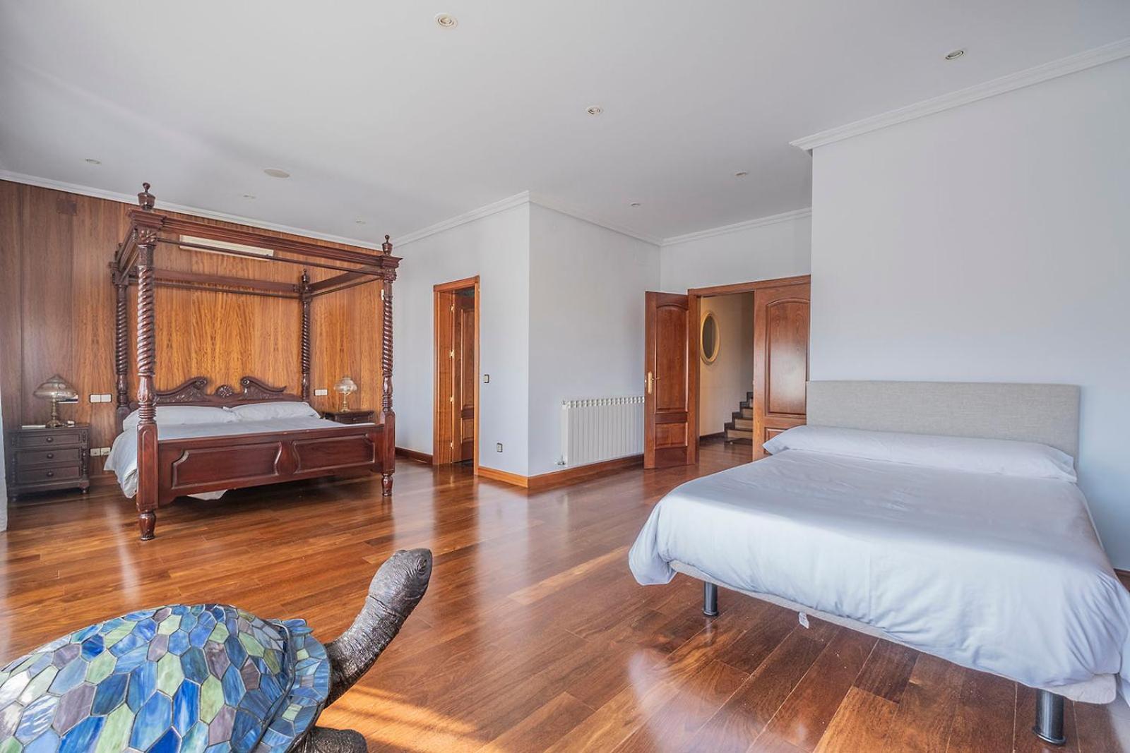 Villa Mansion Con Jacuzzi A 40 Grados, Gran Piscina Y Padel El Tiemblo Exterior foto